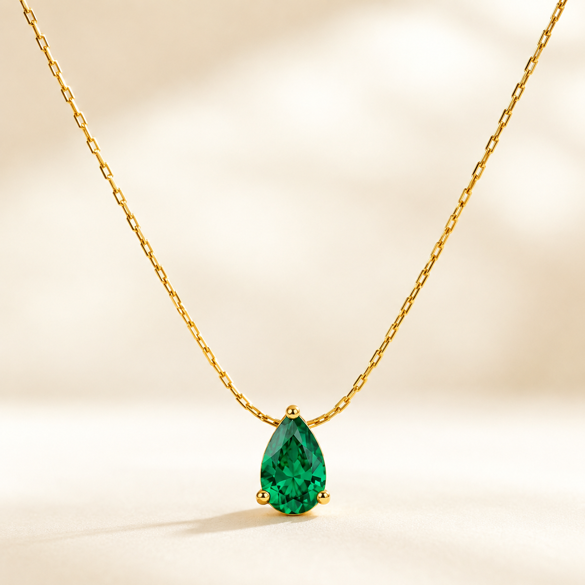 Verdant Drop Pendant detail